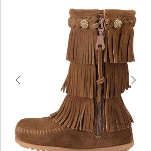 MINNETONKA GIRLS' FRINGED SUEDE BOOTS
